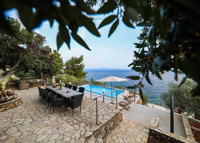 Dingac Village Luxury Willa *