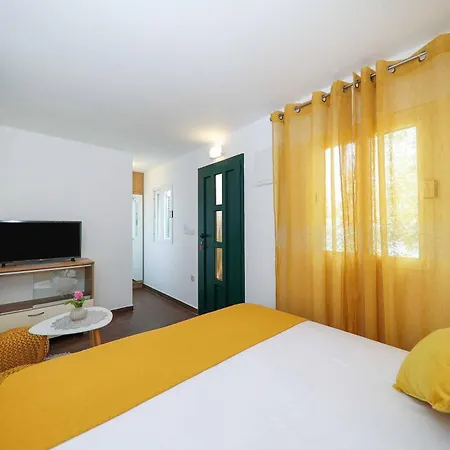 Dingac Village Luxury Villa *